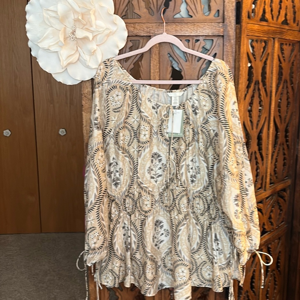 Beige Patterned Blouse with ties Size XXL